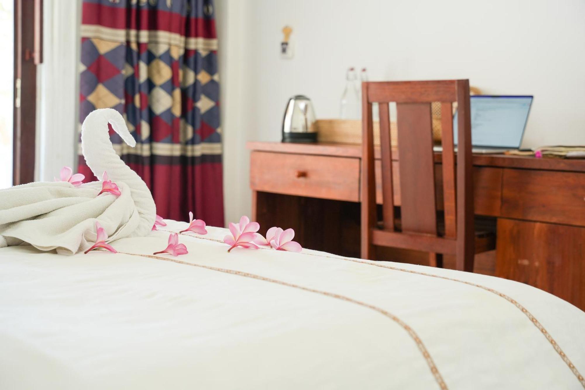 Dream Cowork Hotel Kuta  Екстер'єр фото